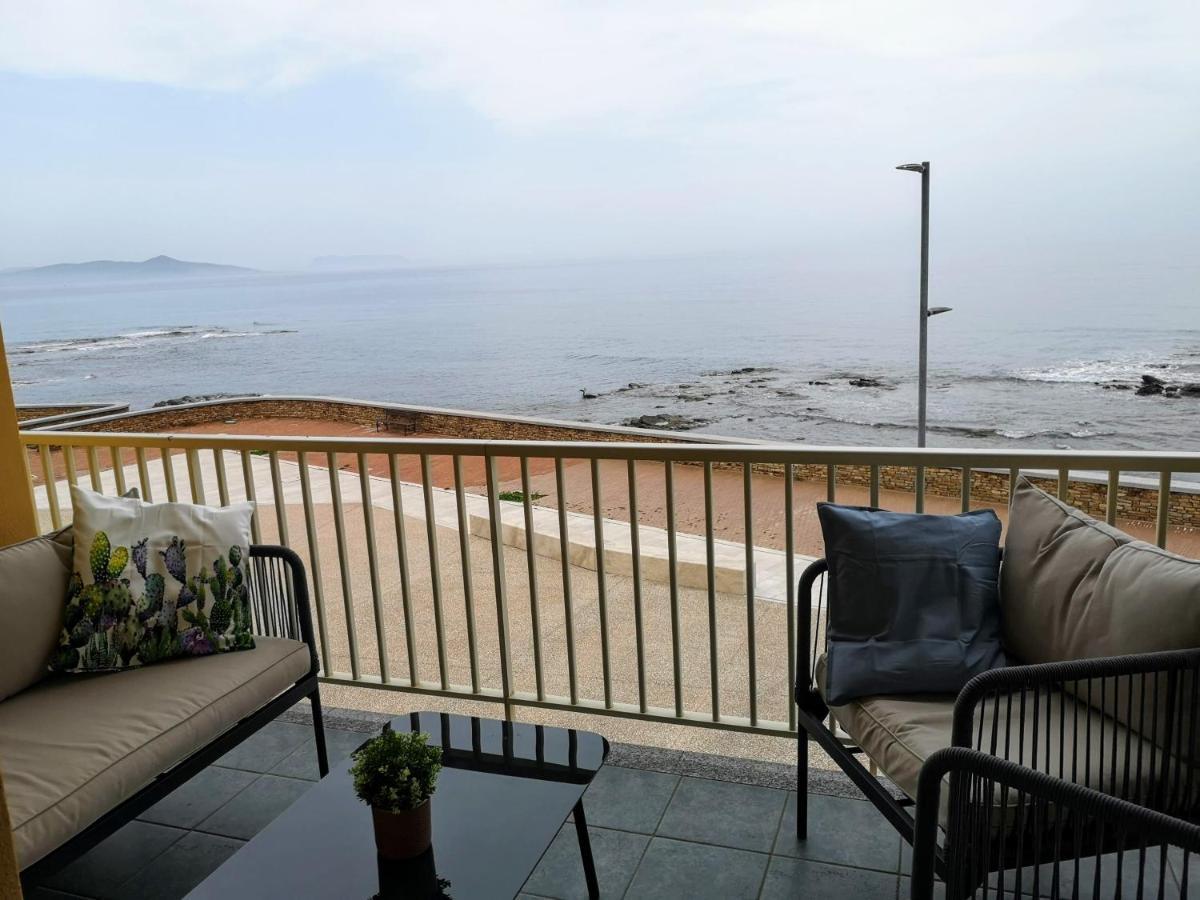 Vila Casa Con Terrazza Fronte Mare Santa Lucia  Exteriér fotografie