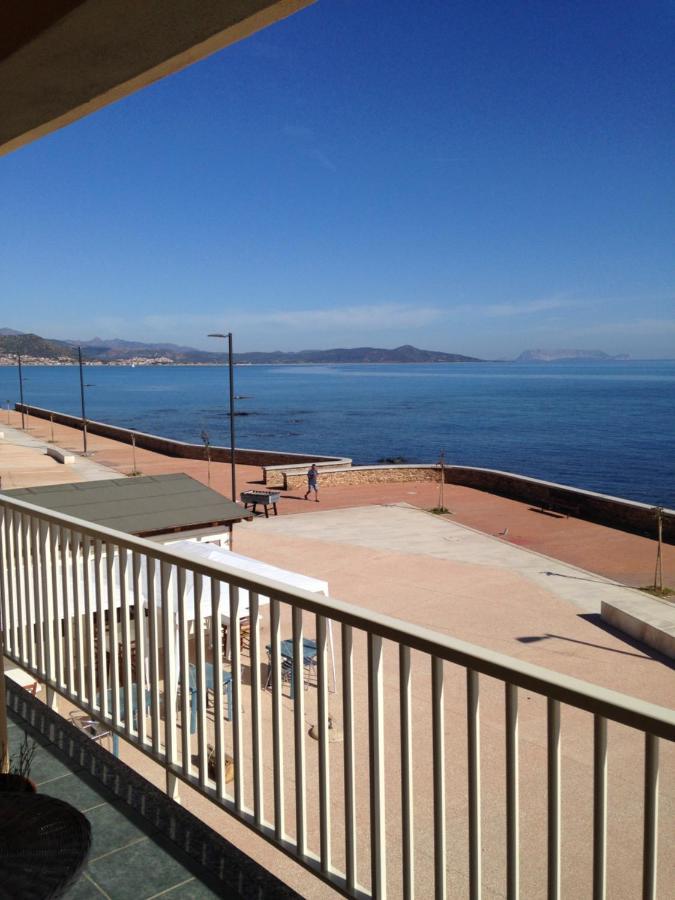 Vila Casa Con Terrazza Fronte Mare Santa Lucia  Exteriér fotografie