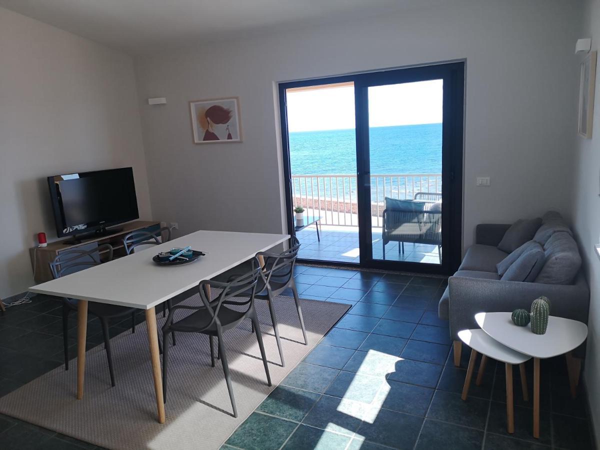 Vila Casa Con Terrazza Fronte Mare Santa Lucia  Exteriér fotografie