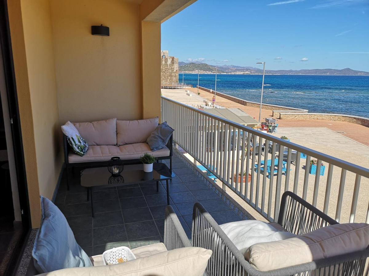 Vila Casa Con Terrazza Fronte Mare Santa Lucia  Exteriér fotografie